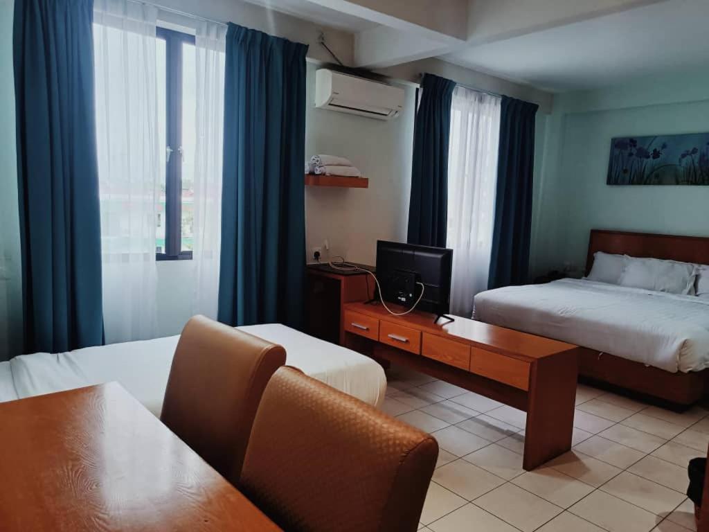 Fratini'S Hotel Labuan Eksteriør billede